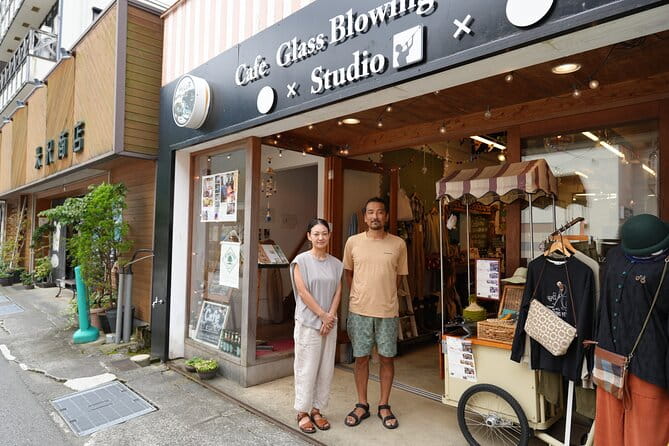 Glass Experience Studio: Craft Your Own Unique Accessories - Participant Guidelines and Accessibility