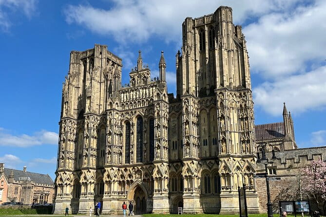Glastonbury, Wells Cathedral & Cheddar Gorge Day Trip from Bath - Exploring Somerset’s Treasured Landmarks in Comfort and Style