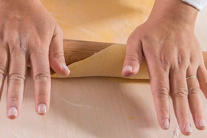 Gluten free pasta and dessert class 6 guests max - Price and Logistics