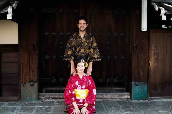 Go Out Freely Wearing a Traditional Kimono - Exploring Kyoto in a Traditional Kimono