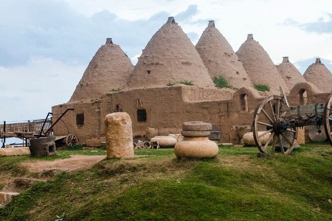 Gobeklitepe and Harran Day Trip from Istanbul - Price and Value: Is This Tour Worth It?