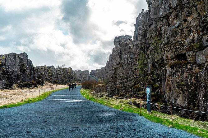 Golden Circle and Secret Lagoon Small Group Tour From Reykjavik - Thingvellir National Park