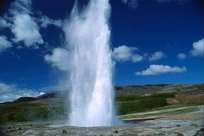 Golden Circle German-speaking small group tour from Reykjavík - Who Is This Tour Best For?
