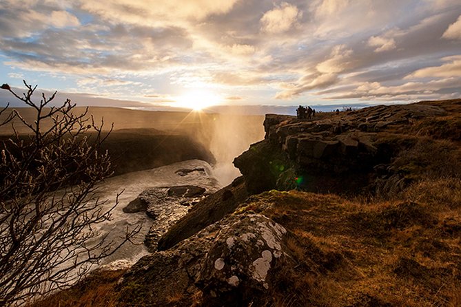 Golden Circle, Volcano Crater and Blue Lagoon Small-Group Tour - Strokkur Geyser