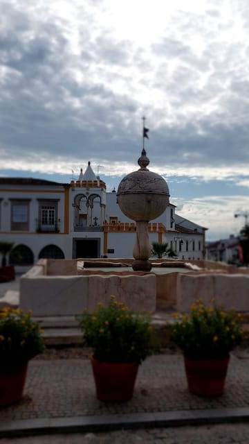 Golden Era of Évora walking & the portuguese wine tasting. - FAQs