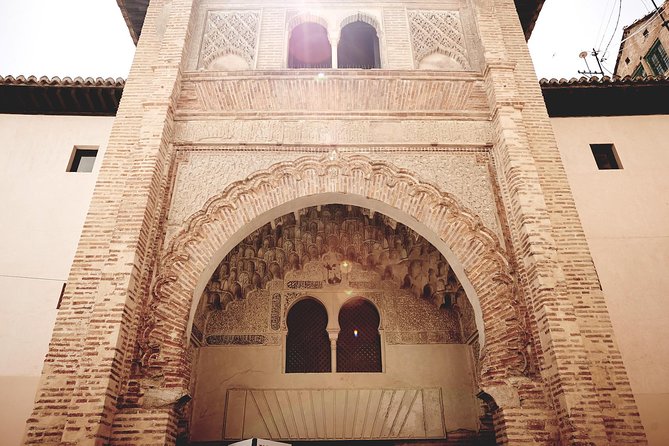 Golden Hour in Granada: Sunset Walking Tour With Play Granada - Meeting and Pickup