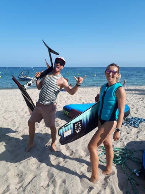 Golfe-Juan: Introduction and/or advanced E-Foil lessons - 1 hour - Key points / Takeaways