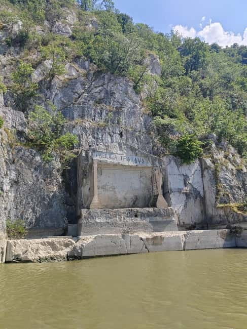 Golubac Fortress and Iron Gates + optional boat ride - Exploring Serbia’s Hidden Marvels: Golubac Fortress and Iron Gates