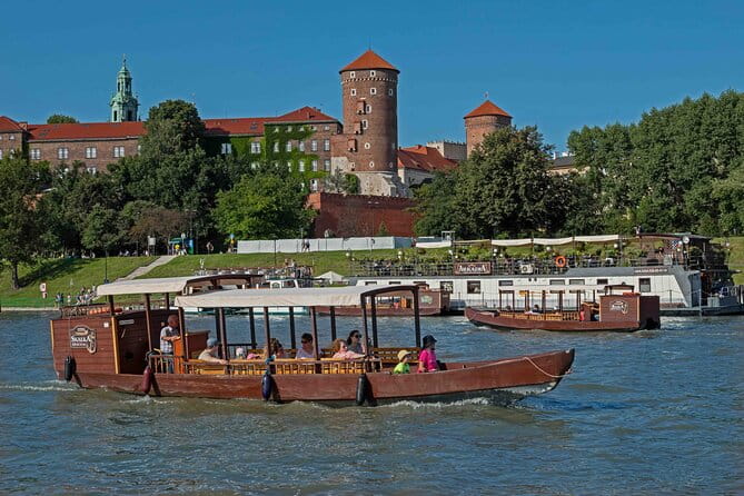 Gondola cruise The Vistula River Krakow private tour up to 12 person - Key points / Takeaways