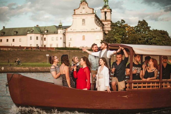 Gondola cruise The Vistula River Krakow private tour up to 12 person - The Practicalities and Logistics