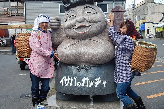 Good Morning Breakfast at Local Fish Market With a Guide - What to Expect During the Tour
