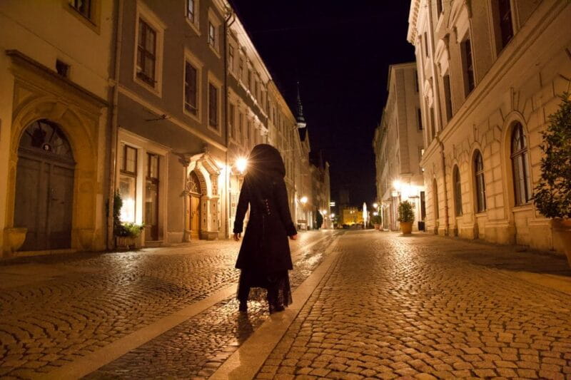 Görlitz: Ghosts and Spooky Historical Night Walking Tour - Dark Legends and Local Lore