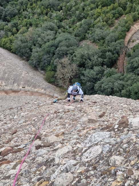 Gorros de Montserrat: climb and enjoy the magical mountain from its peaks. - Exploring Montserrat’s Rocky Peaks: What to Expect