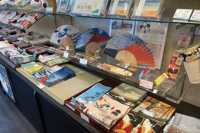 Gourmet and Historical Tour in Enoshima - Enoshima Escalator and Observation Deck