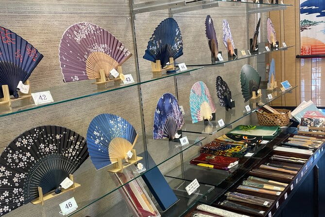 Gourmet and Historical Tour in Enoshima - Booking and Cancellation Policy