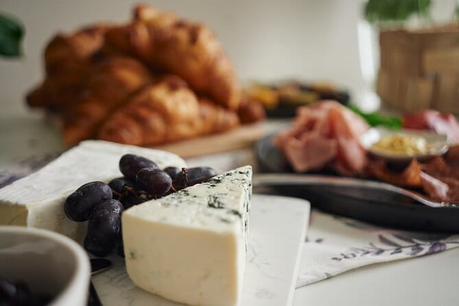 Gourmet Brunch with Chef: Unlimited Drinks & Stunning River Views - Final Thoughts