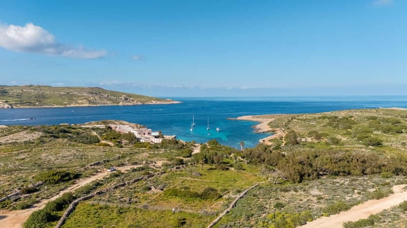Gozo: Private Boat Tour to Comino with Swim Stops - Discovering the Magic of Comino’s Coastline