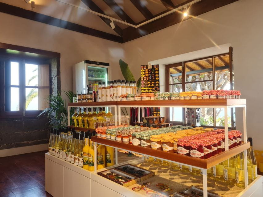 Gran Canaria: Banana World Guided Tour & Tasting - Tasting Local Products