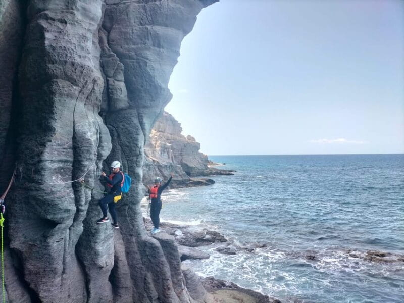 Gran Canaria : Coastering adventure - An In-Depth Look at the Coasteering Adventure