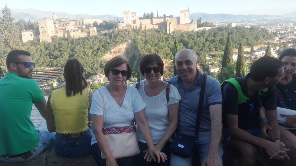 Granada: 2hour Tour of The Albaicín & Sacromonte Premium - Inclusions and Exclusions