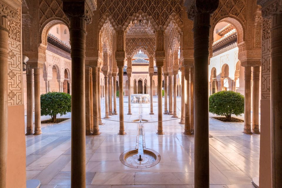 Granada: 3-Hour Alhambra and Generalife Gardens Guided Tour - Inclusions and Logistics
