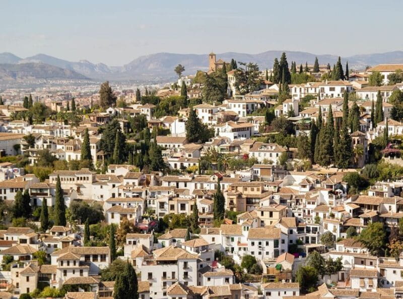 Granada: Albaicín and Sacromonte 2.5-Hour Walking Tour - Practical Details