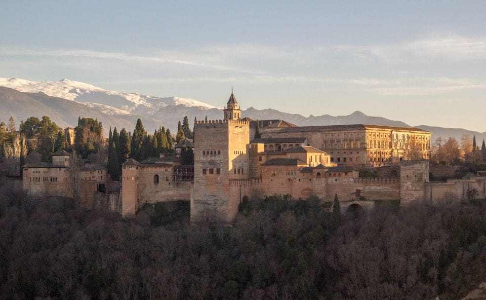 Granada: Albaicin and Sacromonte Sunset Guided Walking Tour - Things To Know