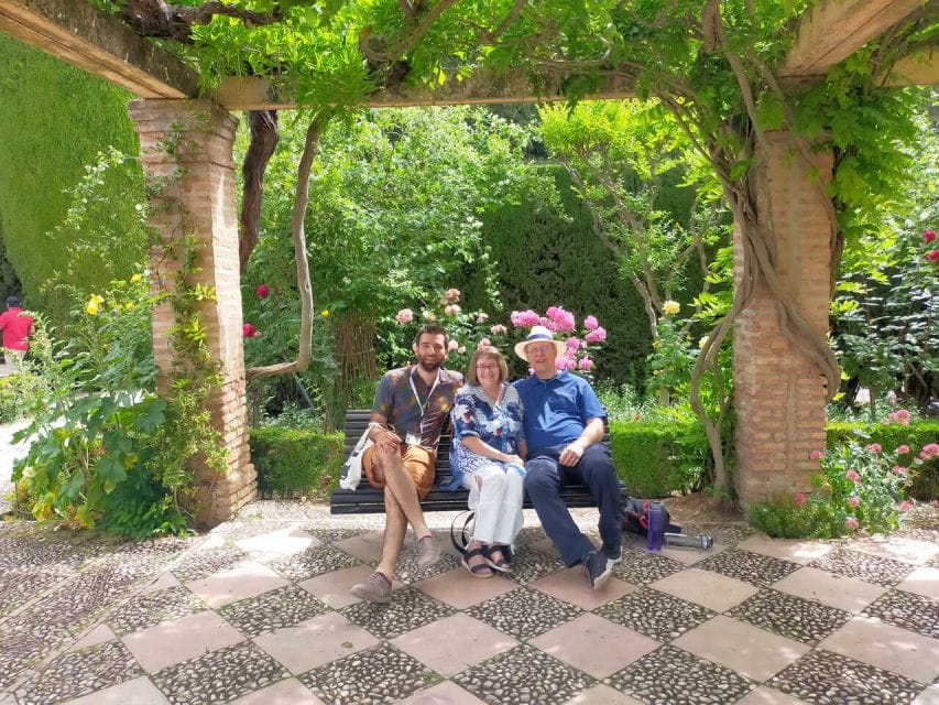 Granada: Alhambra and City Private Tour - Customer Experience