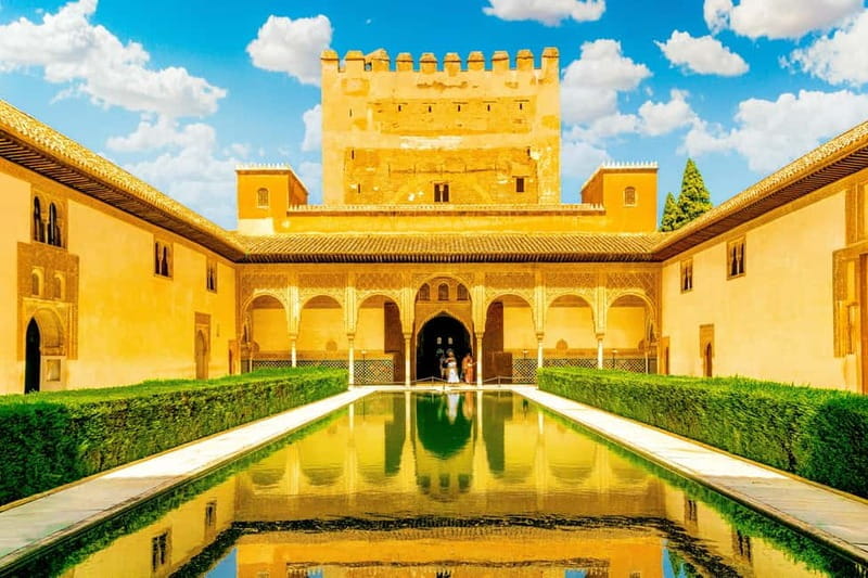 Granada: Alhambra, Generalife & Nasrid Palaces Guided Tour - The Itinerary in Detail: What You’ll See and Experience