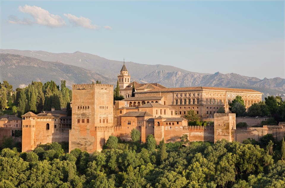 Granada: Alhambra, Nasrid Palaces and Generalife Guided Tour - Booking and Cancellation