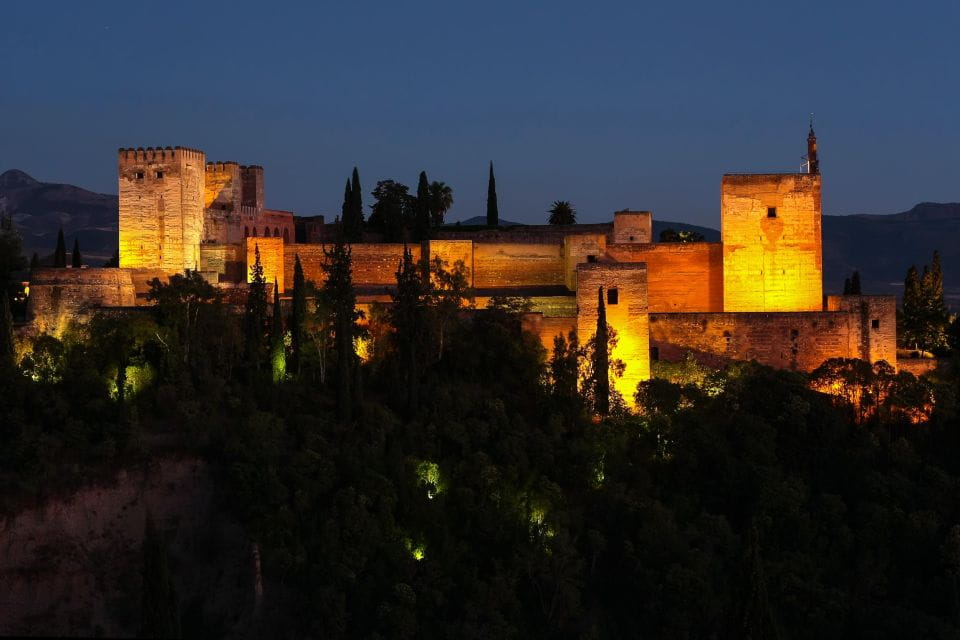 Granada: Alhambra Night Visit Entry Ticket - Access Restrictions and Guidelines