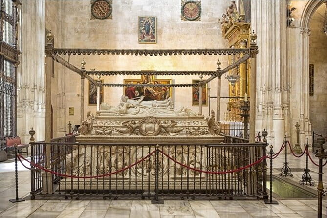 Granada: Alhambra tickets and other attractions - Entering Granada’s Top Sights