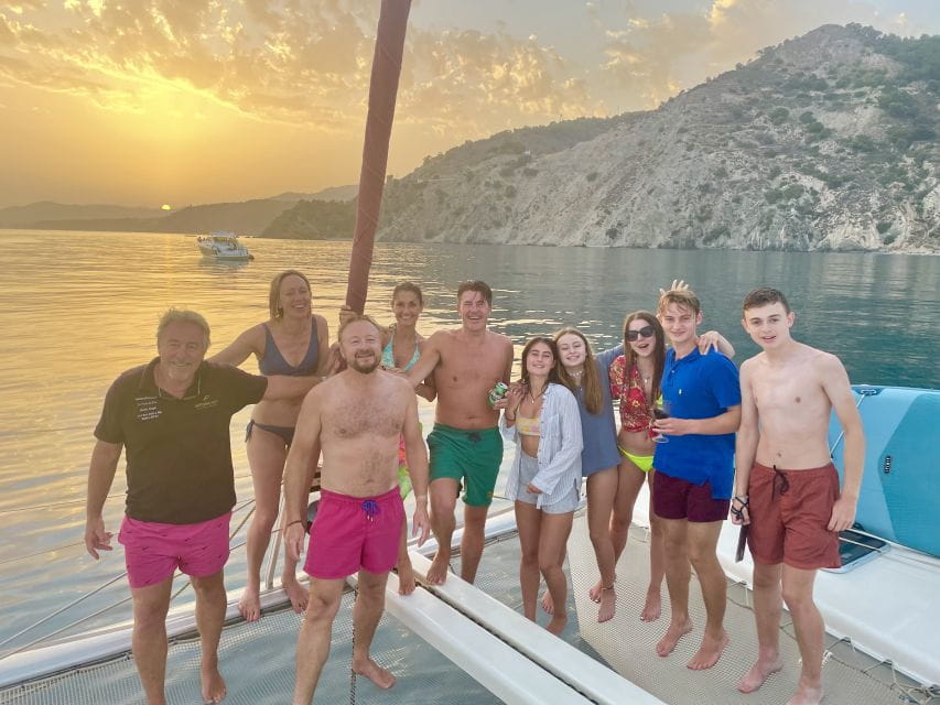 Granada and Costa Tropical: Luxury Catamaran Trip With Lunch - Things To Know