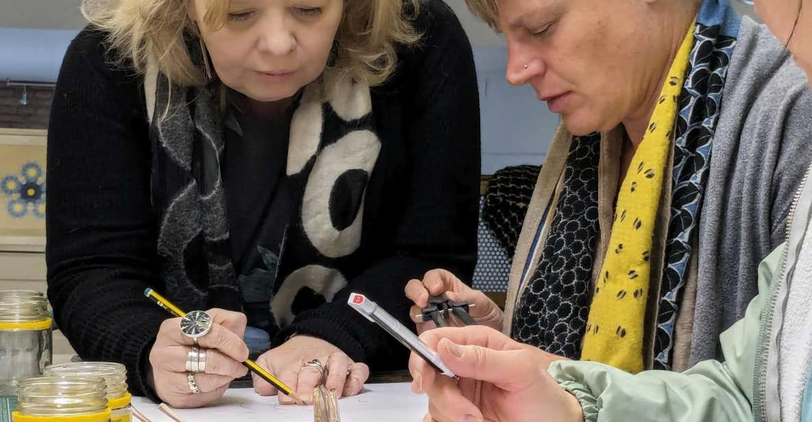 Granada: Draw and Paint Designs of the Alhambra - Instructor and Experience