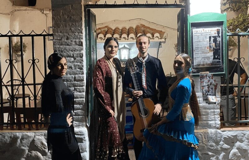 Granada: Flamenco Show in the Cave LA FARAONA - Key Points / Takeaways