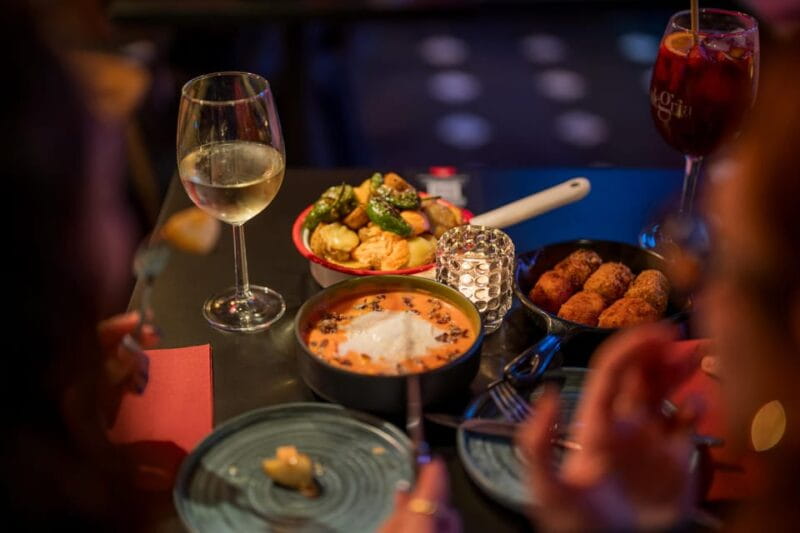 Granada: Flamenco Show with Dinner at Jardines de Zoraya - Key Points / Takeaways