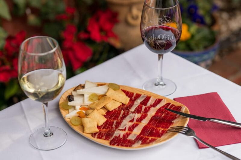 Granada: Flamenco Show with Dinner at Jardines de Zoraya - Practical Details and Logistics