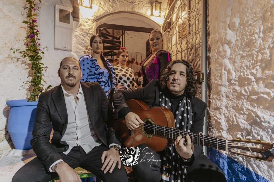 Granada: Los Amayas Cave Flamenco Show Ticket - Performance Highlights
