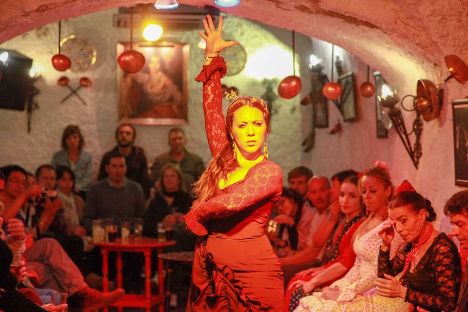 Granada: Sacromonte Caves Flamenco Show With Dinner - Customer Reviews and Ratings