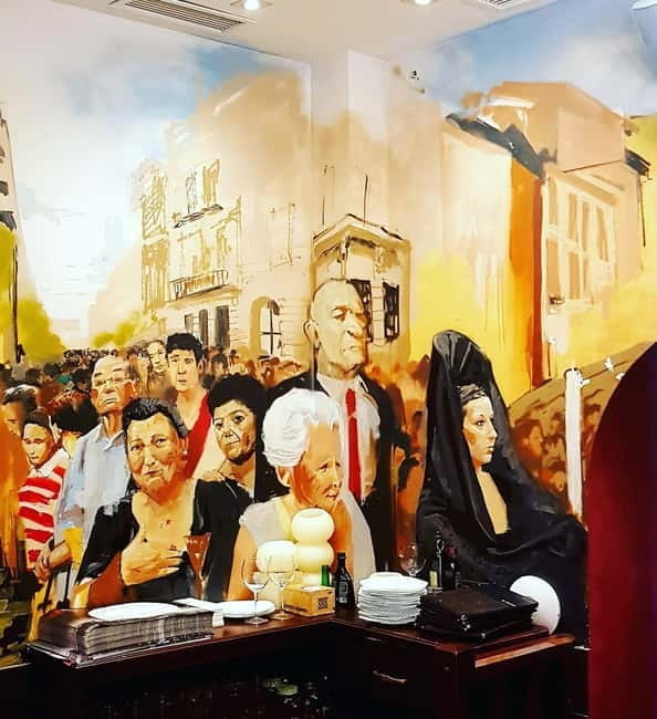 Granada: "Street Art & The Caves" Unique Guided Walking Tour - Exploring Granada’s Hidden Charms on Foot