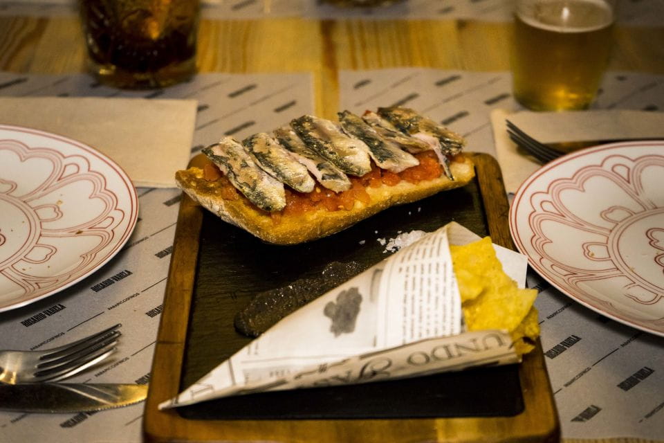 Granada: Tapas Crawl - Key Points