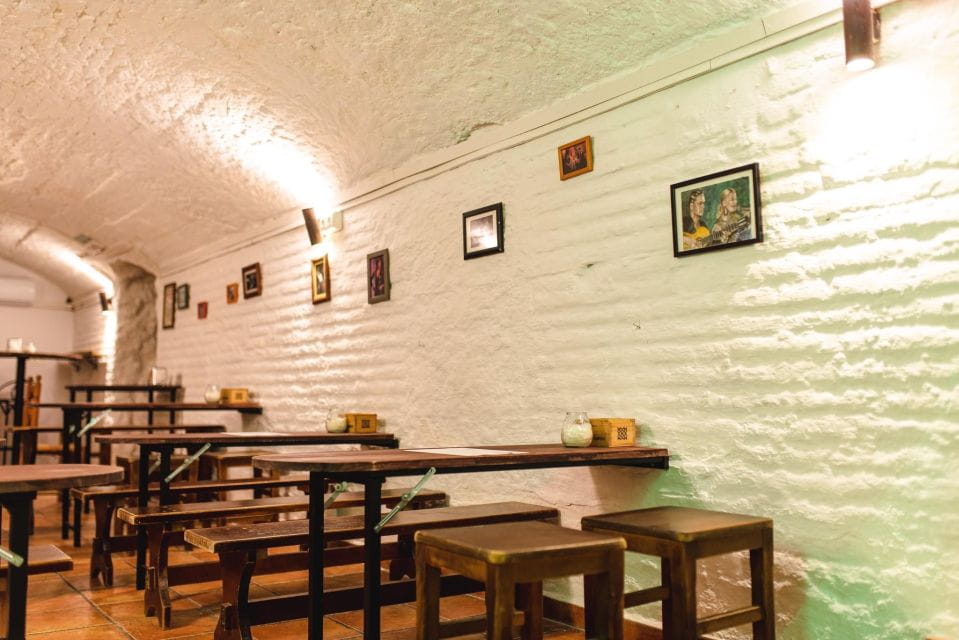 Granada: Traditional Flamenco Show in a Cave Entry Ticket - Accessibility Features