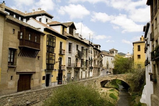 Granada's Heritage Private Tour of Albaicín,Sacromonte & Sagrario - Key points / Takeaways