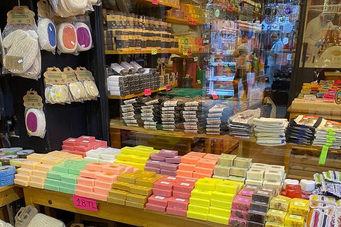 Grand Bazaar Through the Alleys - The Value of a Private, Tailor-Made Tour