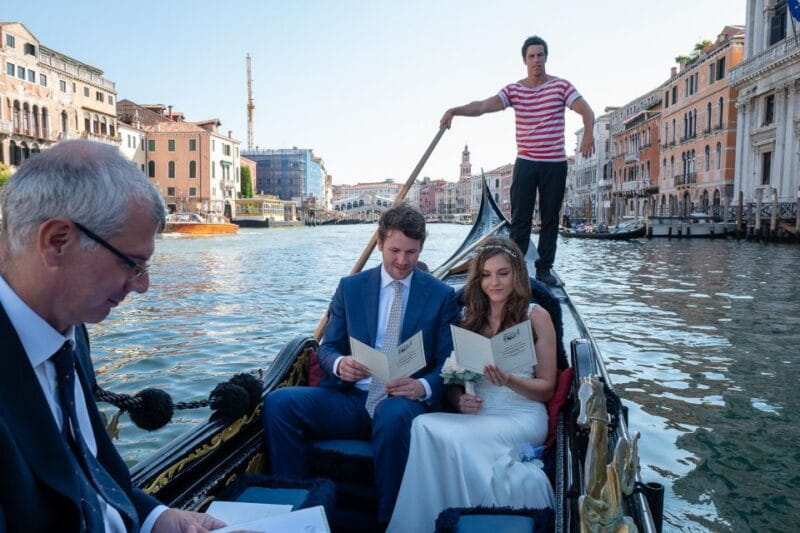 Grand Canal: Renew Your Wedding Vows on a Venetian Gondola - Practical Tips for Future Participants