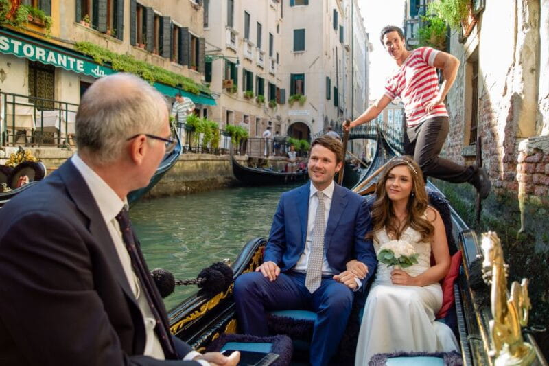 Grand Canal: Renew Your Wedding Vows on a Venetian Gondola - Frequently Asked Questions