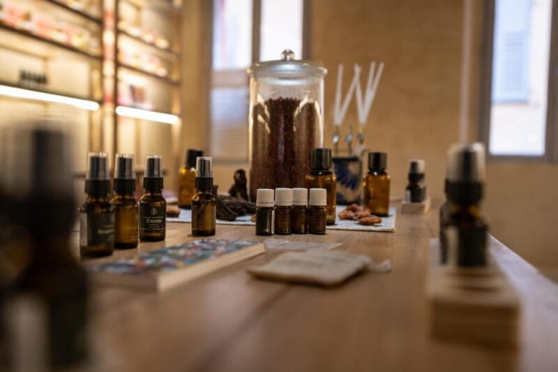 Grasse: 100% natural perfume creation workshop - What to Expect and Practical Details