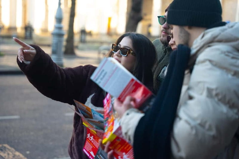 Gravedigger Ghost Tour in + City 24hr Sightseeing Dublin - Exploring Dublin’s Dark Side on the Gravedigger Ghost Tour