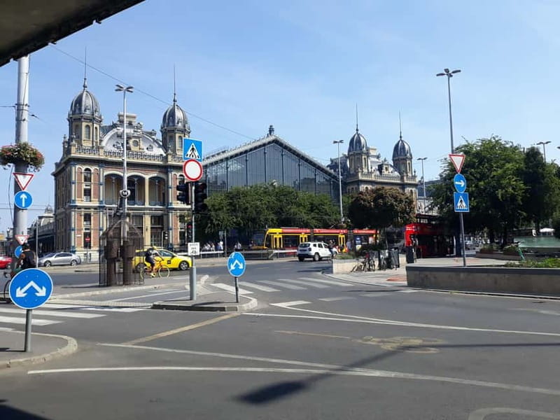 Great Hungarian Basilicas Tour with Folk Music Performance - Discover Hungary’s Celebrated Basilicas on a Full-Day Tour