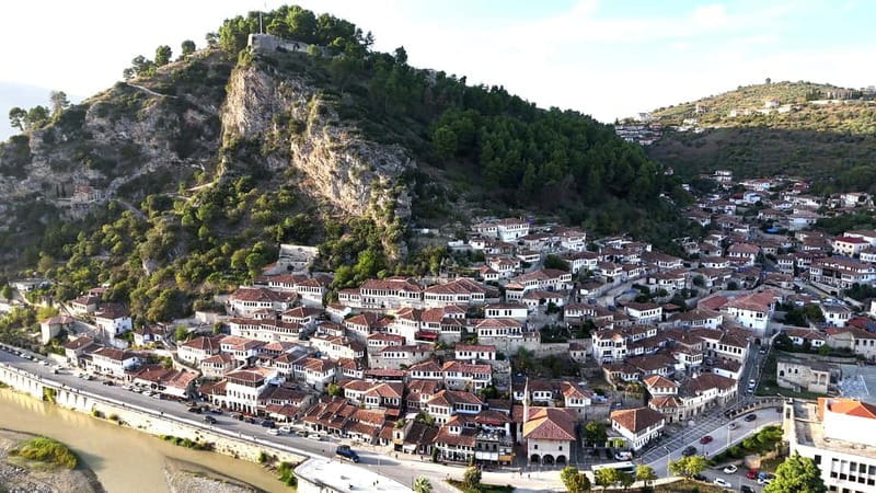 Green Line: Vlora-Apollonia-Divjake-Berat Guided Day Trip - Nature Break at Divjake-Karavasta National Park